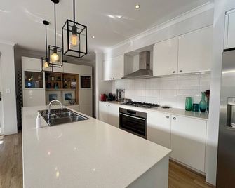 Be Wowed By Bayou - Busselton - Keittiö