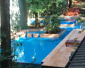 Kelta Hotel Puerto Iguazu - Puerto Iguazú - Piscina