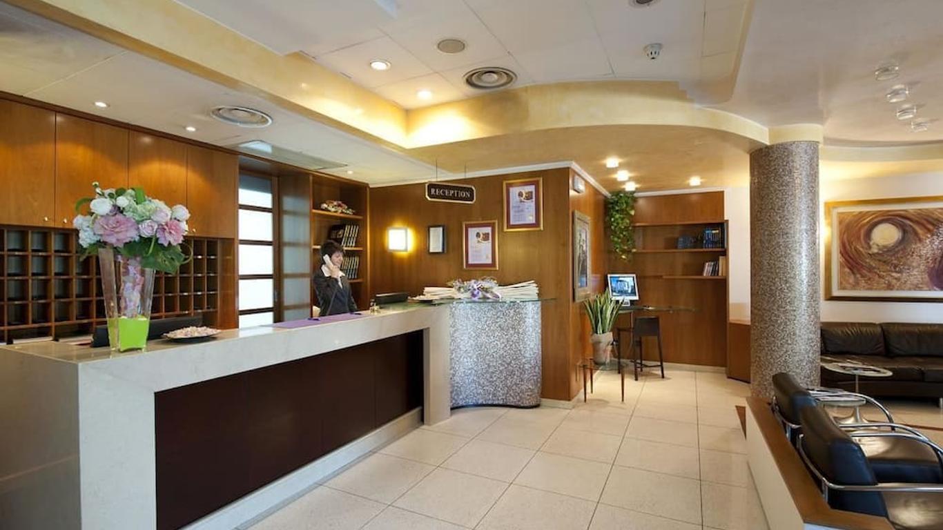 Castagna Palace Hotel & Restaurant