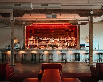 Pocketbook Hotel And Baths - Hudson - Bar