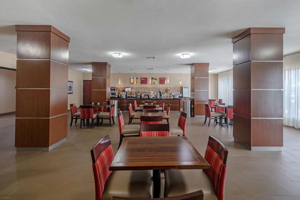 Comfort Suites Ennis 73 1 1 0 Ennis Hotel Deals Reviews