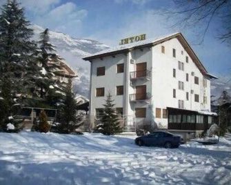 Dujany - Ayas - Building