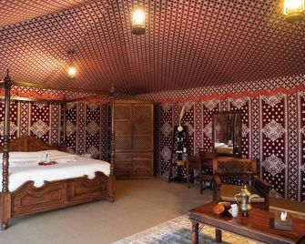Al Marmoom Oasis Luxury Tents and Bedouin Experience - Dubai - Camera da letto