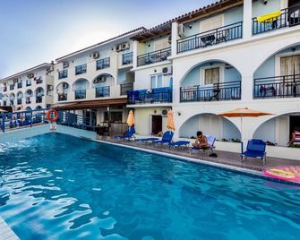 Vossos Hotel Apartments - Laganas
