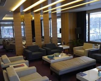 The Crater Hotel - Tatvan - Lounge