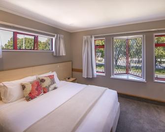 Amross Court Motor Lodge - Christchurch - Bedroom