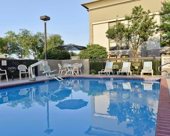 Hampton Inn Ruston - Ruston - Pool