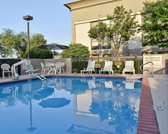 Hampton Inn Ruston - Ruston - Piscina