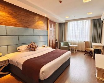 Jinye Jingsheng Hotel (Leshan High-speed Railway Station Jiaxing Road Food Street) - Leshan - Camera da letto