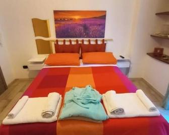 Comeacasa - Salerno - Habitación