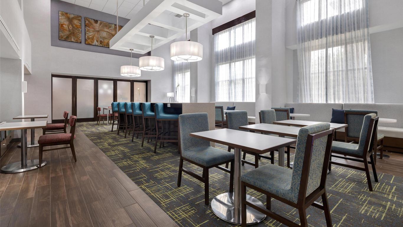 Hampton Inn & Suites Shreveport/South