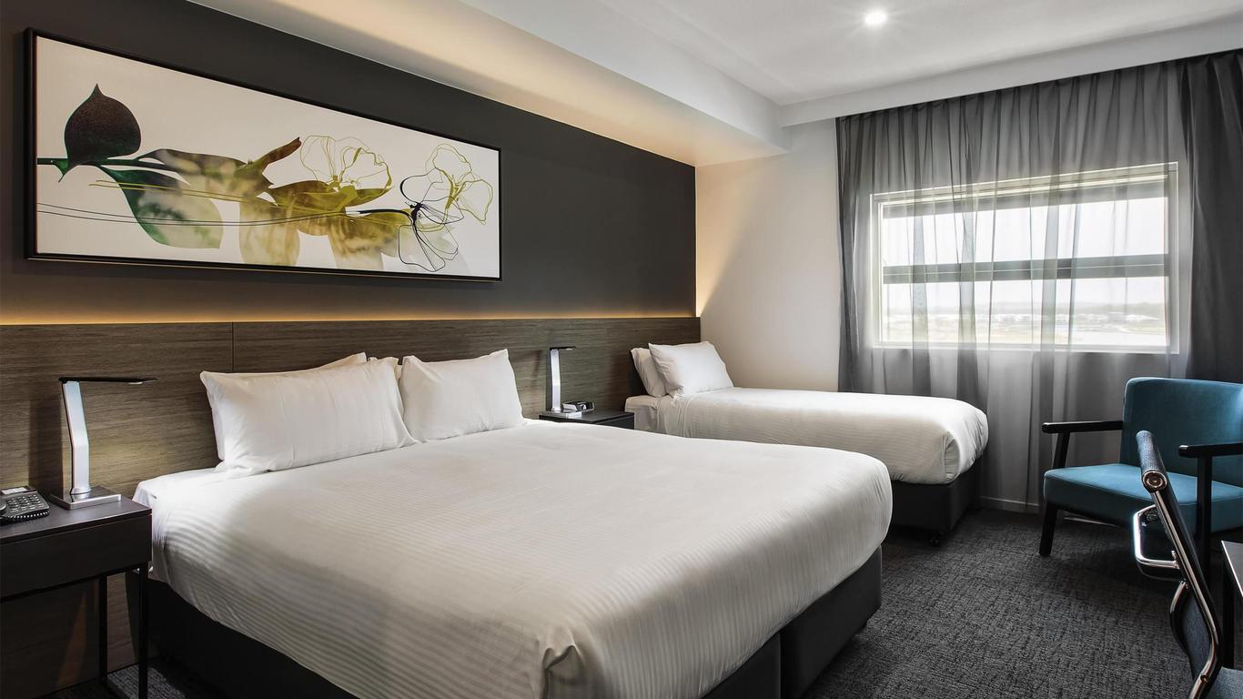 Mercure Sunshine Coast Kawana Waters