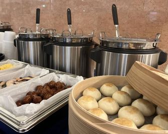 Toyoko Inn Ueda Ekimae - Ueda - Buffet