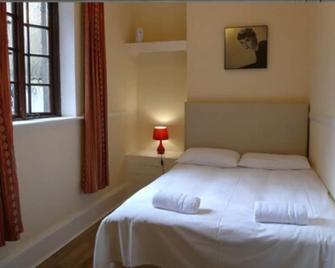 The Holyhead Hostel - Dublin - Bedroom