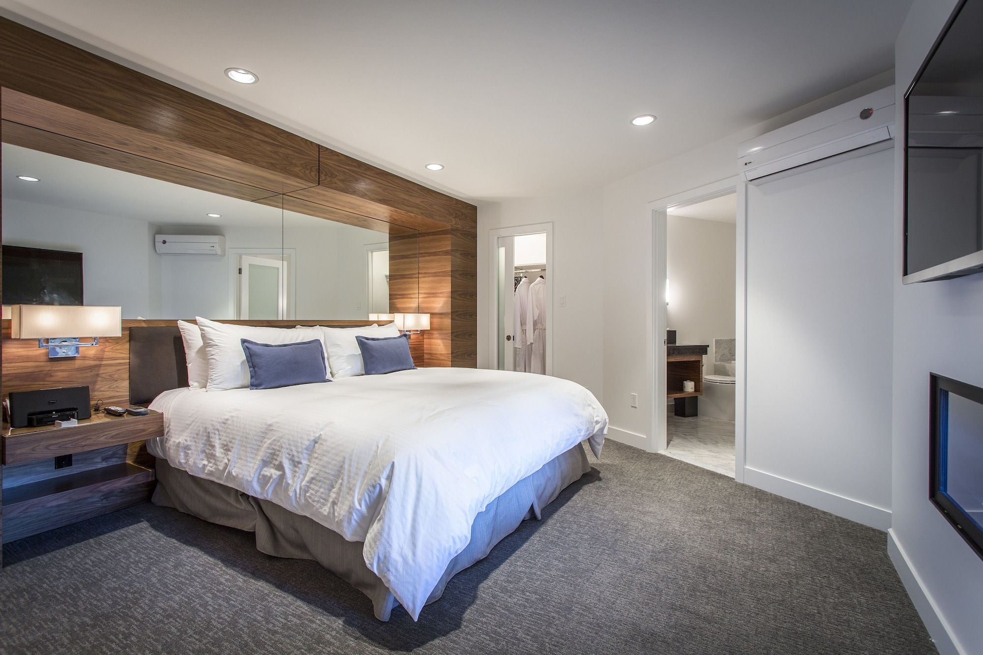 Qualicum Beach Inn - Qualicum Beach - Schlafzimmer