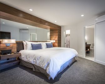 Qualicum Beach Inn - Qualicum Beach - Schlafzimmer