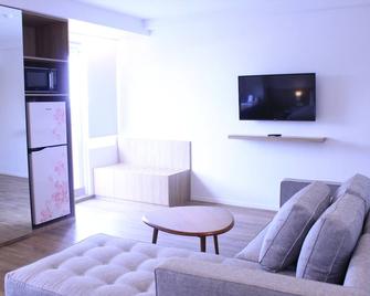 Zuri Express Lippo Cikarang - Bekasi - Living room