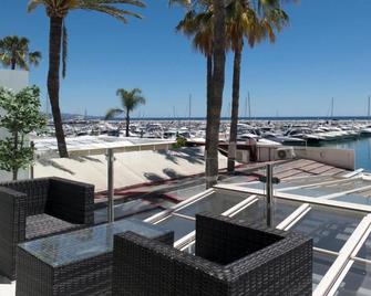 Front Port Line Sleeps 6 - Marbella