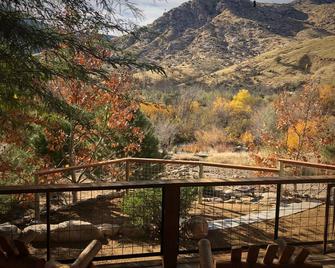 Riverfront Home on the Kern River in Kernville - Kernville - Balcon