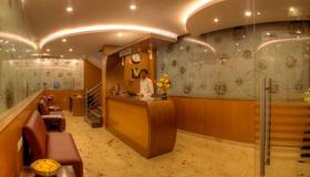 Hotel Aditya Mysore - Mysore - Front desk