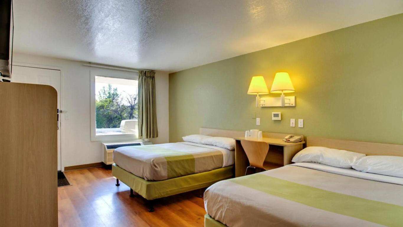 Rodeway Inn