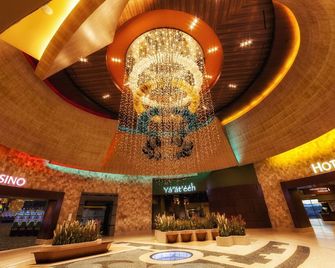 Twin Arrows Navajo Casino Resort - Flagstaff - Lobby