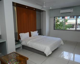 Hotel Parqotel - Vapi - Bedroom