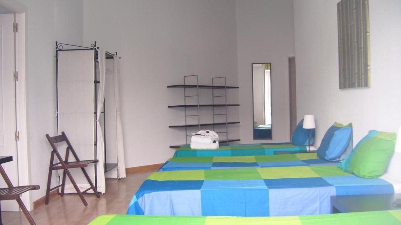 Puerta del Sol Rooms