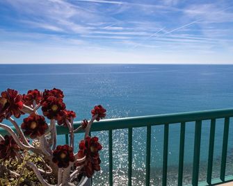 Princess et Richmond - Menton - Balkon