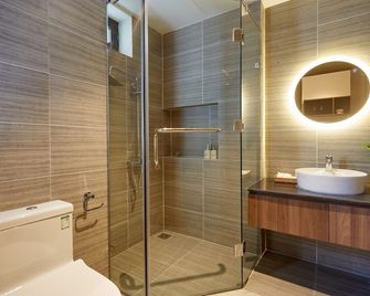 Minh Toan Athena Hotel - דה נאנג