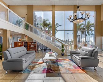 Quality Inn & Suites Conference Center - New Port Richey - Lobby