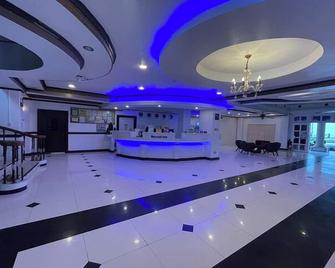 Angeles Palace Hotel - Angeles City - Lobby