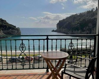 Hotel Apollon Corfu - Palaiokastritsa - Balkon