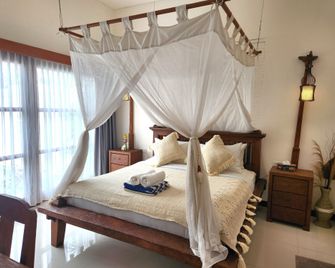 The Calmtree Bungalows - North Kuta - Bedroom