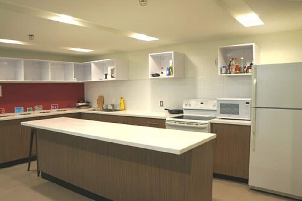 جامعة تورنتو-نيو كوليج ريزيدنس- 45 ويل كوكس ريزيدنس