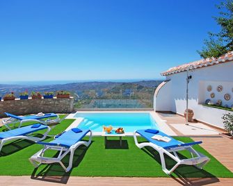 Hidden Gem In Andalusian Village-Pool With Superview-Amazing Holiday Experience - Comares - Pool
