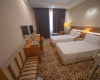 Grand Itimat Hotel - Denizli - Makuuhuone
