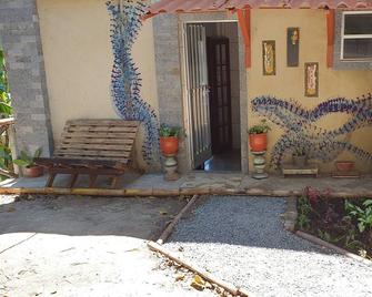 Up Home Hosting Nature and Simplicity - Itaguaí - Patio