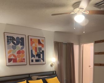 Cozy Mid-Century - McComb
