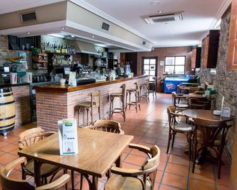 Hotel Ambasmestas - Vega de Valcarce - Bar