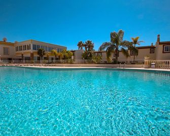 Townhouse w/ Pool & Leisure in São Rafael - Albufeira - Piscine