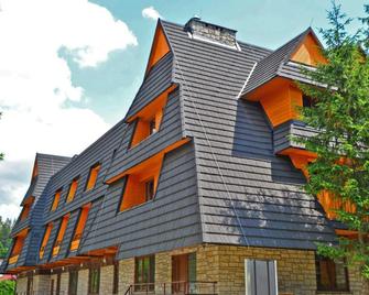 فندق بوروتا - زاكوباني - مبنى