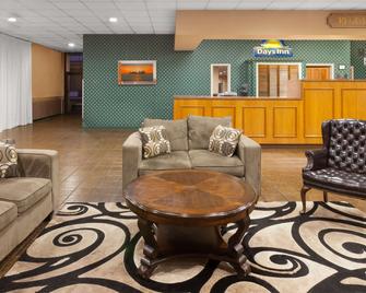 Days Inn By Wyndham Mccomb Ms - McComb - Lobby