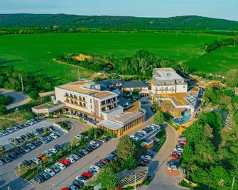 Maximus Resort - Brno - Bina