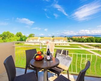Koulouris Beach Hotel - Κάβος - Μπαλκόνι