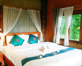 Vimarnkiri Resort - Pai - Bedroom