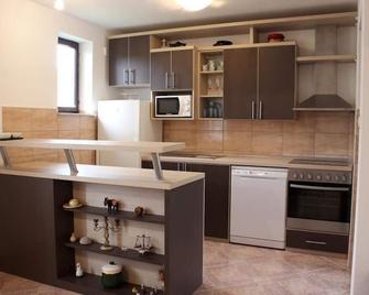 Apartment Bruna - Mirca - Kitchen