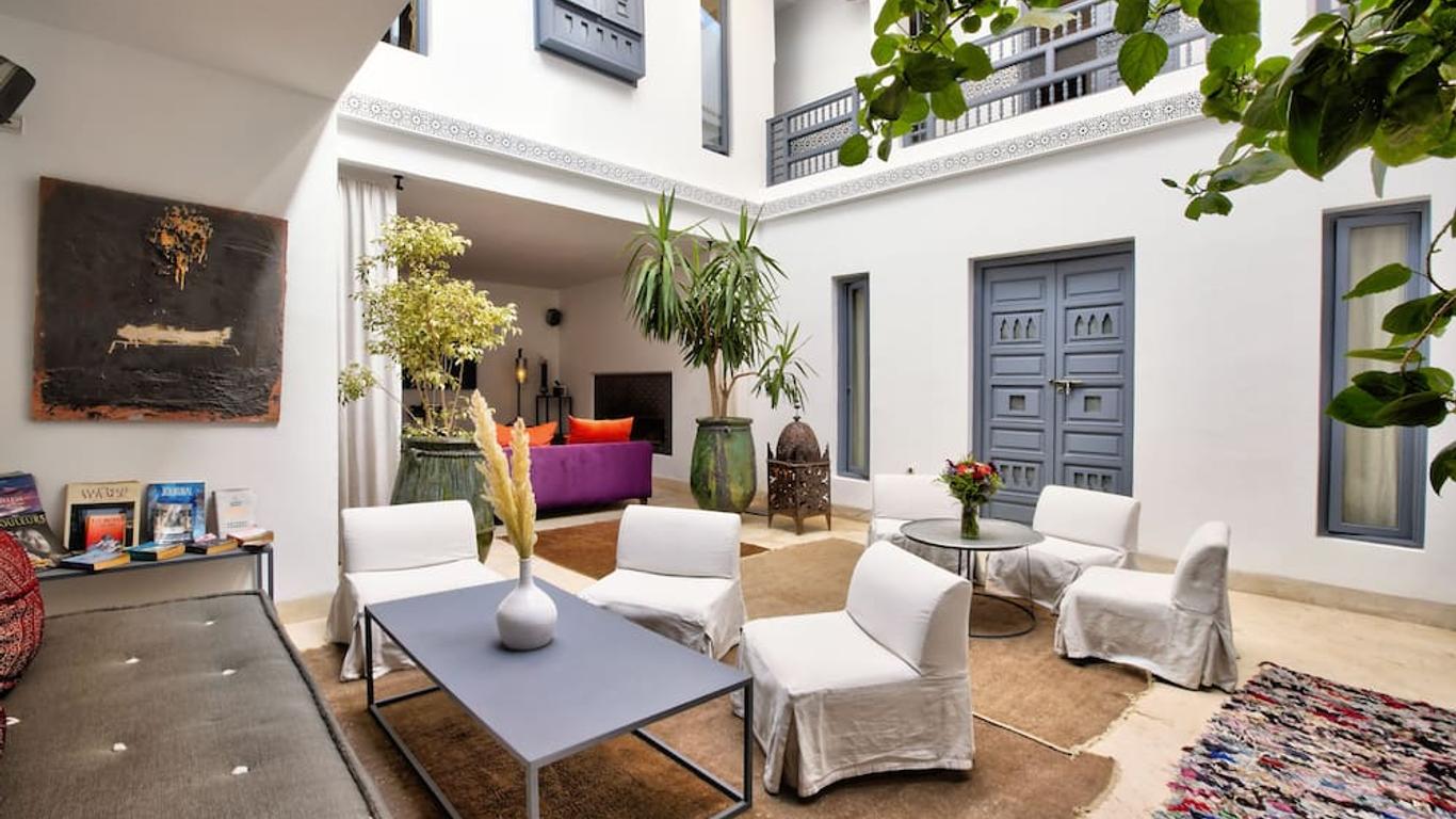 Riad Awa