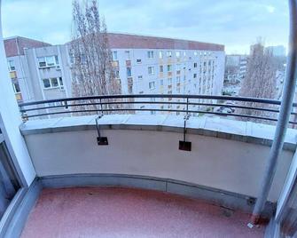 Lea-Apartment, 2 Raum, Balkon Tg Zentral Am Park - Leipzig - Balcony