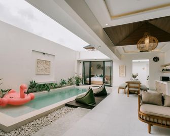 The Pahala Villas - Denpasar - Living room